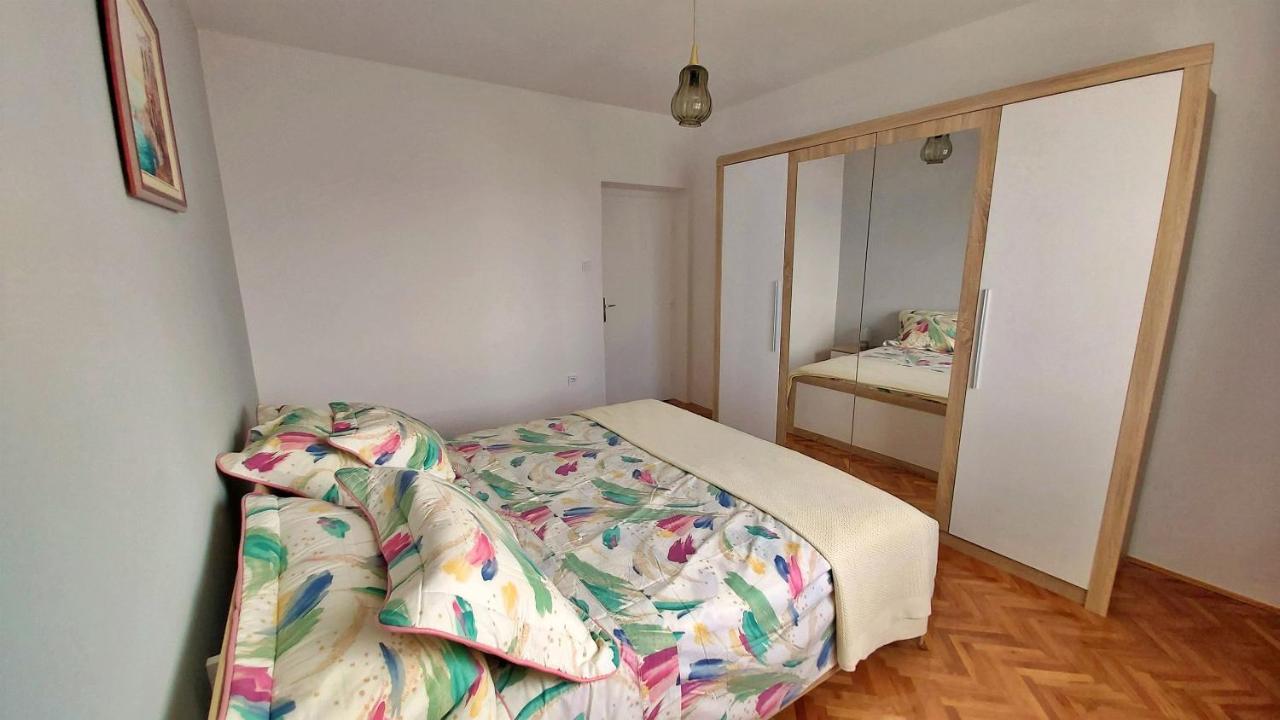 Apartment Cedo オミシュ エクステリア 写真