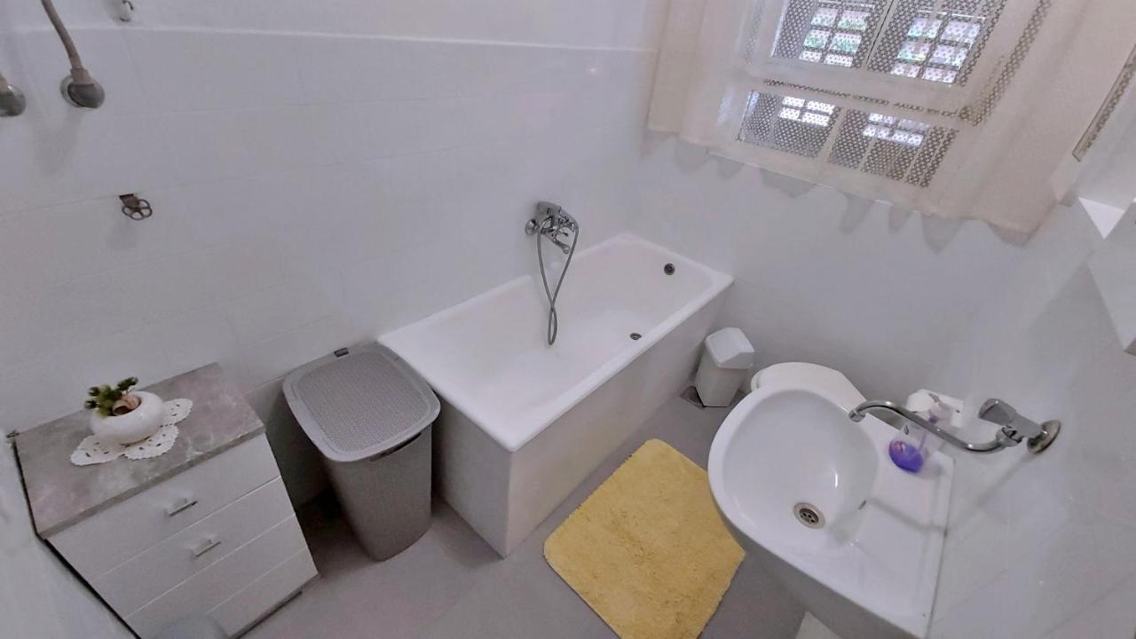 Apartment Cedo オミシュ エクステリア 写真